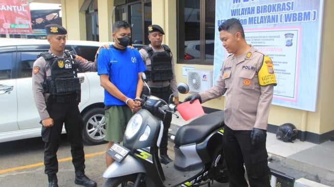 Digerogoti Utang Pinjol, Pria di Bantul Khianati Kepercayaan Tetangga Demi Lunasi Utang