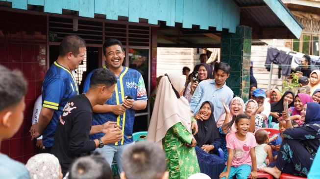 Blusukan ke Gang Sempit di Tanjungbalai, Bobby Nasution Terima Keluhan Warga