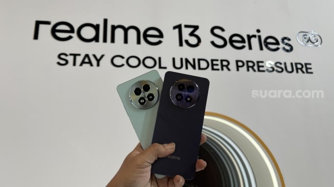 Realme 13 5G resmi meluncur ke Indonesia pada Kamis (17/10/2024). [Suara.com/Dicky Prastya]