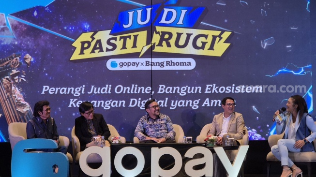 Gopay x Rhoma Irama siapkan layanan aduan judi online, Jakarta, Kamis (17/10/2024). [Suara.com/Dythia Novianty]