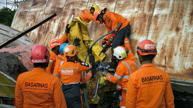 Kronologi Lengkap Tabrakan Maut 3 Truk di Bantul, Berawal dari Upaya Mendahului