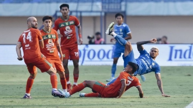 Hasil BRI Liga 1: Persib Bandung Lumat Persebaya, Bajul Ijo Turun Takhta?