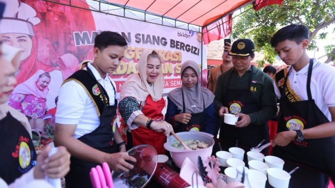 Makan Siang Gratis dan Bergizi, Pemkot Semarang Libatkan Duta Genre di Sekolah