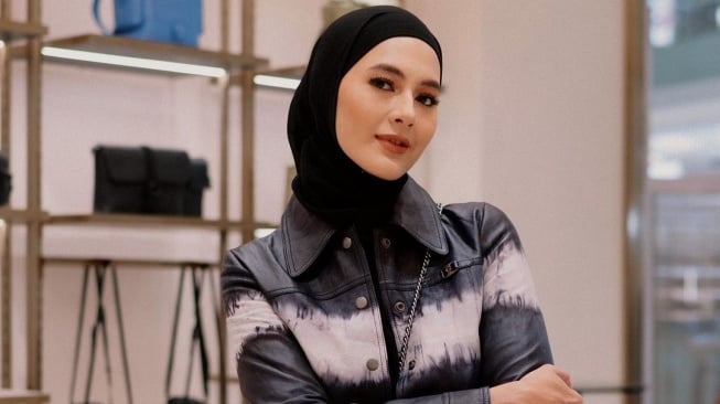 Bantah Perselingkuhan Yang Dituduhkan Baim Wong, Ekspresi Paula ...