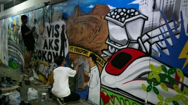 Pesan Menyentuh di Balik Mural 10 Meter untuk Jokowi di Kota Solo