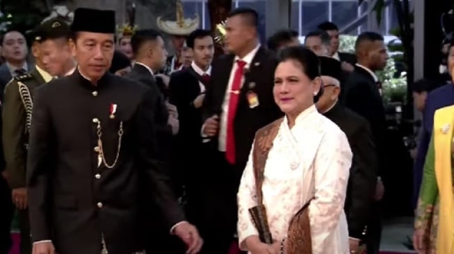 Iriana Jokowi pakai kebaya janggan di Pelantikan Presiden dan Wakil Presiden RI 2024-2029.