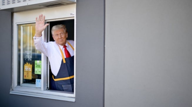 Donald Trump jadi karyawan McDonald's (X)