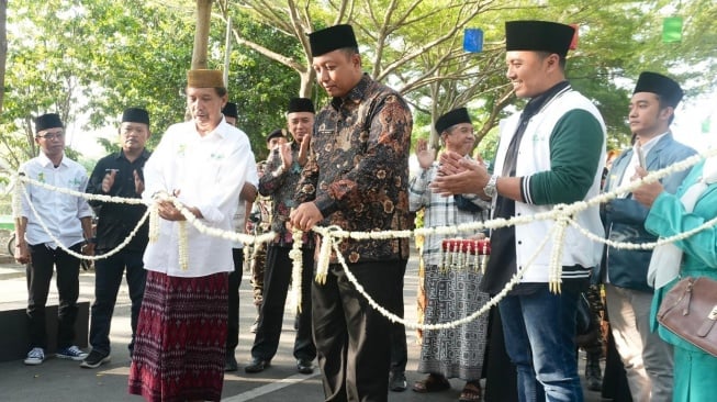 Geliat Bazar UMKM di Hari Santri Nasional, Pemkab Kediri: Santri Itu Perekat Bangsa