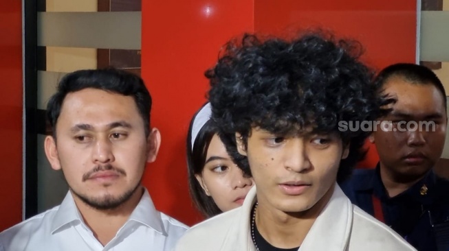 Kuasa Hukum Vadel Badjideh Sebut Rencana Laporkan Nikita Mirzani Datang dari Laura Meizani