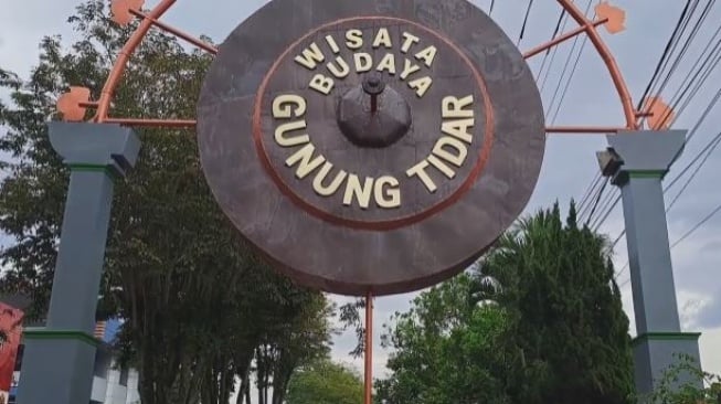 Gunung Tidar, Magelang. [Antara/Heru Suyitno]