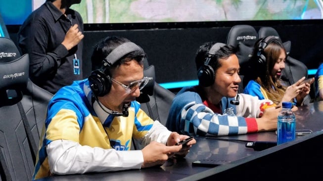 Gabung ke Pemerintahan, Netizen Kenang Momen Raffi Ahmad dan Gibran Rakabuming Main Mobile Legends: Kok Begini..