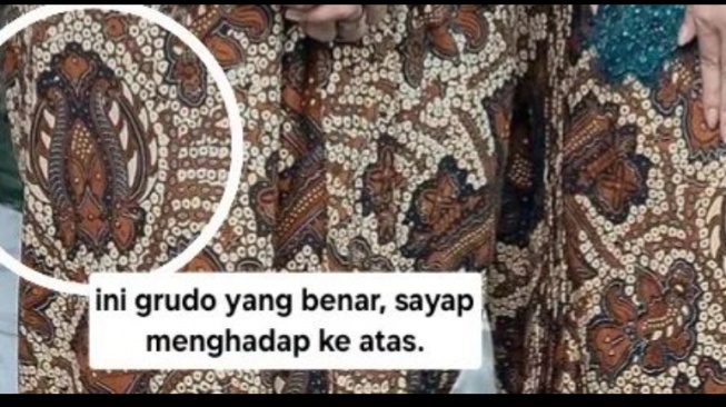 Batik Erina Gudono. [Threads/hariz_hadi_sasmito]