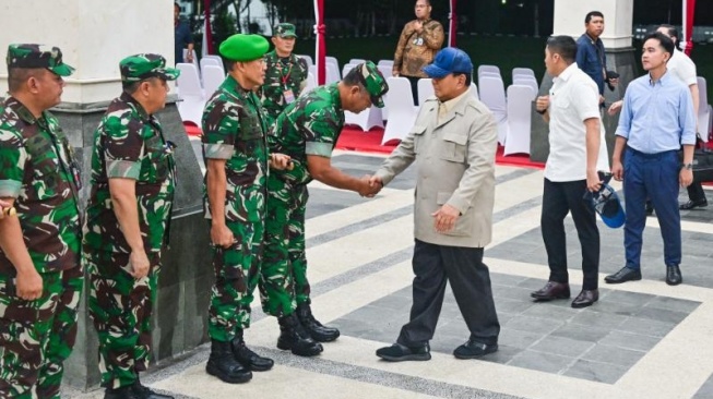 Kamis Malam Nginap Bareng Menteri dan Wamen di Akmil, Jumat Pagi Prabowo Buka Retreat