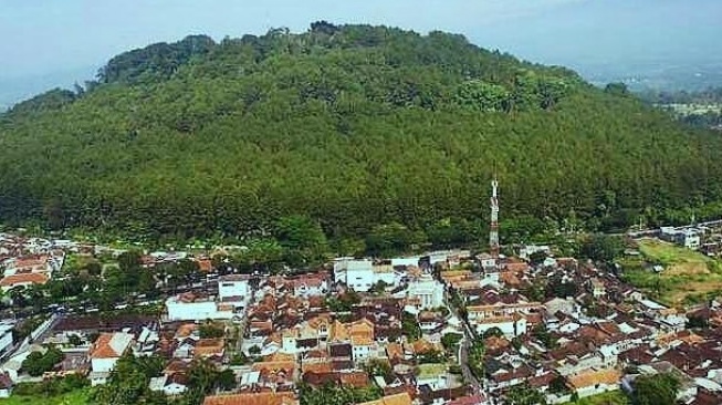 Gunung Tidar. [Instagram/gunung_tidar]