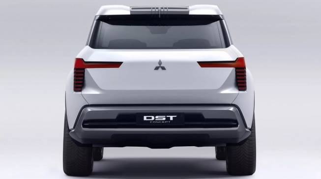 Mitsubishi DST Concept. (Carscoops)