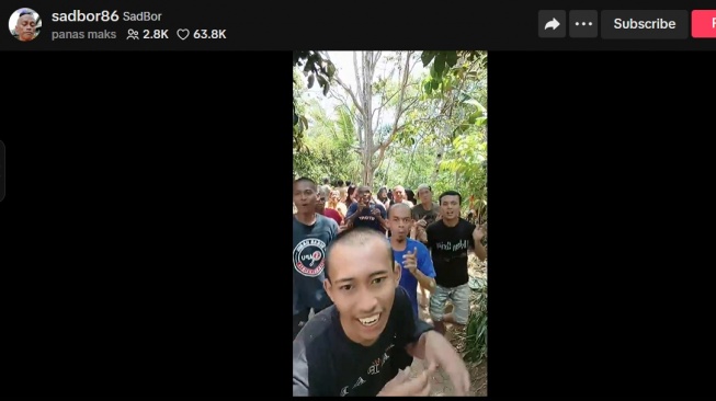 Tren joget sadbor yang viral di TikTok. (sadbor86)