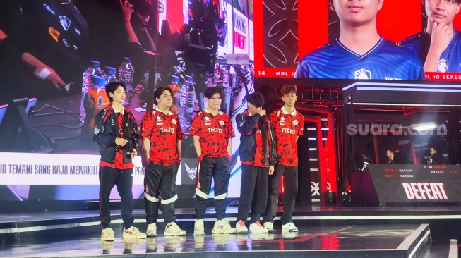 Bigetron Alpha (BTR) menelan kekalahan 3-0 dari Team Liquid ID (TLID) di Final Lower Bracket MPL ID S14 Mobile Legends yang digelar di Eldorado Dome, Bandung, Sabtu (26/10/2024). [Suara.com/Dicky Prastya]