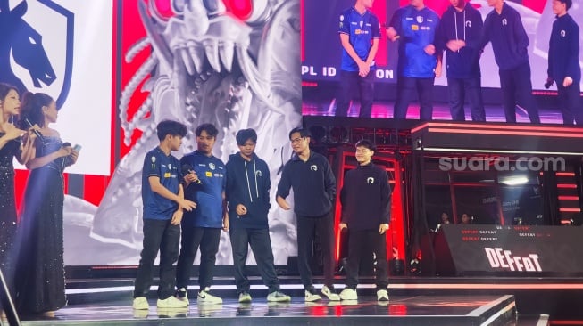 Team Liquid ID (TLID) sukses menang 3-0 dari Bigetron Alpha (BTR) di Final Lower Bracket MPL ID S14 Mobile Legends yang digelar di Eldorado Dome, Bandung, Sabtu (26/10/2024). [Suara.com/Dicky Prastya]