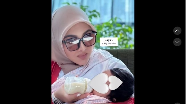 Syahrini spill foto baru Princess R. (TikTok/syrb.official)