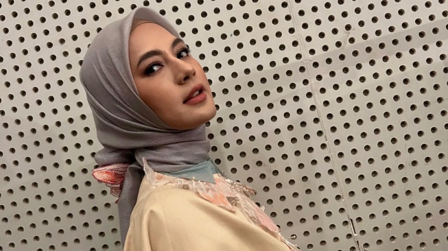 Hasil Salat Istikharah, Paula Verhoeven Mantap Lanjut Sidang Cerai dengan Baim Wong