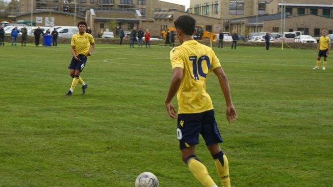 Marselino Ferdinan Debut di Oxford United U-21, Netizen: Sabar Yah Lino