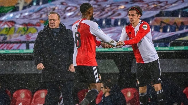 Pemain keturunan Indonesia, Jordy Wehrmann (kanan) saat masih membela Feyenoord. [Dok. Instagram/@jordywehrmann]