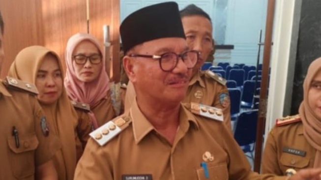 Sosok Bupati Konawe Selatan Surunuddin Dangga, Pecat Camat Usai Bantu Guru Supriyani