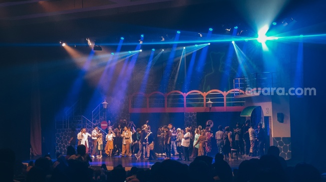 Pementasan Indonesia Kita ke-42 di Concert Hall Taman Budaya Yogyakarta dengan lakon 'Si Manis Jembatan Merah', Rabu (30/10/2024) malam. [Suarajogja.id/Hiskia]