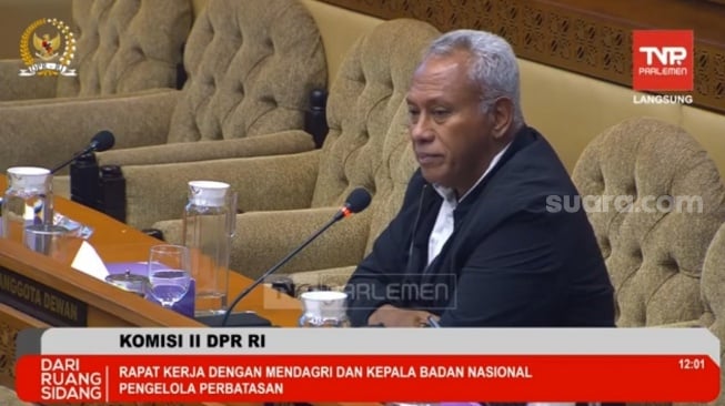 Anggota Komisi II DPR fraksi PDIP, Komarudin Watubun. (Tangkapan layar/Bagaskara)