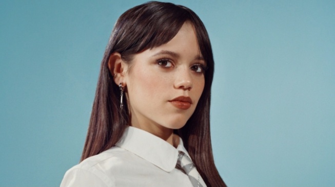 Jenna Ortega Sedang Negosiasi untuk Menjadi Bintang Film The Gallerist