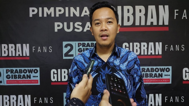  Ketua Umum Gibran Fans Garuda Indonesia, Riadus Surya atau Gus Ari. (ist)