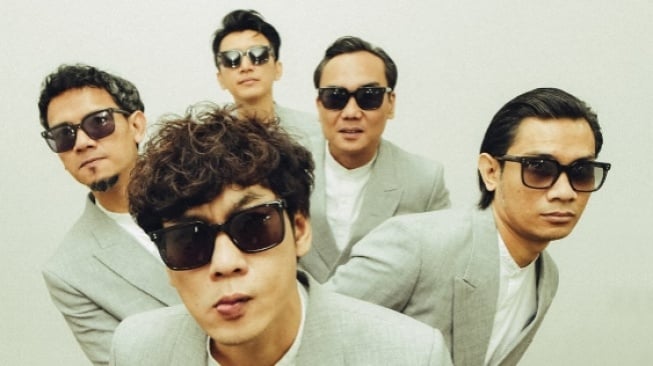 The Changcuters (instagram.com/TheChangcuters)