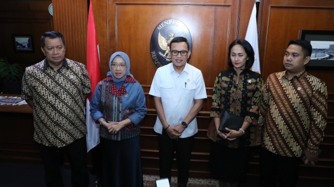 Menteri PANRB dan Menteri P2MI Bahas Optimalisasi Pelindungan Pekerja Migran