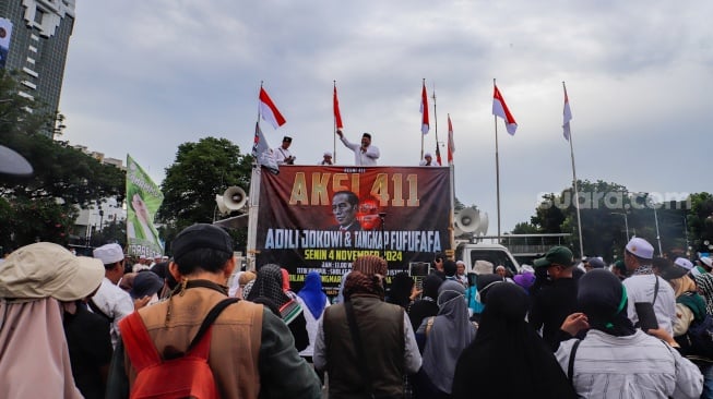 Potret Aksi 411 Tuntut Jokowi Diadili dan Fufufafa Ditangkap