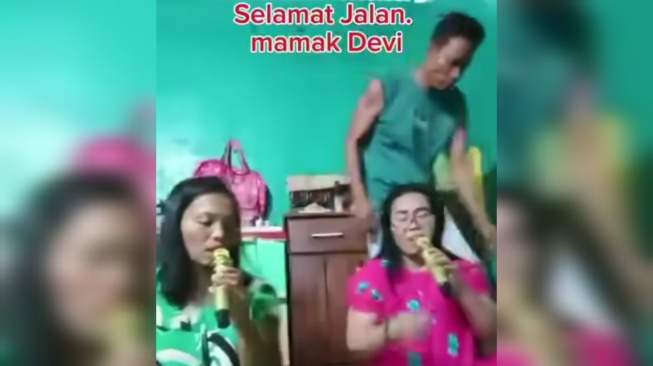 Heboh Suami Tikam Istri hingga Tewas Saat Live Karaoke di Sergai