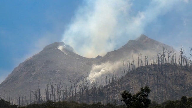 Mitos Legenda Gunung Lewotobi, Gunung Api Kembar di Dataran NTT