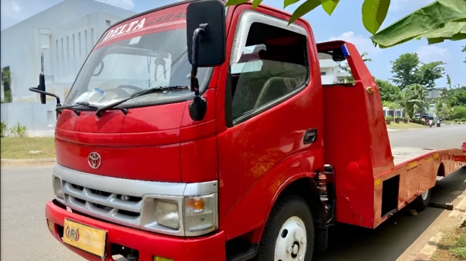 Ilustrasi Truk Toyota Dyna (Olx)