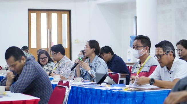 Suasana jalannya Workshop Kolaborasi Suara.com dan Universitas Atma Jaya Yogyakarta  di Auditorium Kampus 4 Gedung Bunda Teresa FISIP UAJY, pada Jumat (1/11/2024) dan Sabtu (2/11/2024). [Dokumen Suara.com]