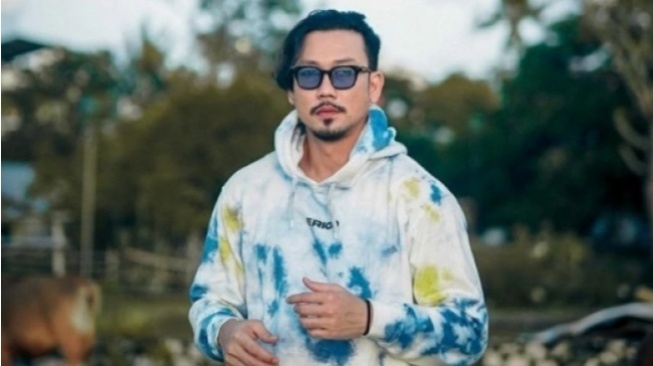 Deretan Bisnis Denny Sumargo yang Moncer, dari Kuliner hingga Skincare