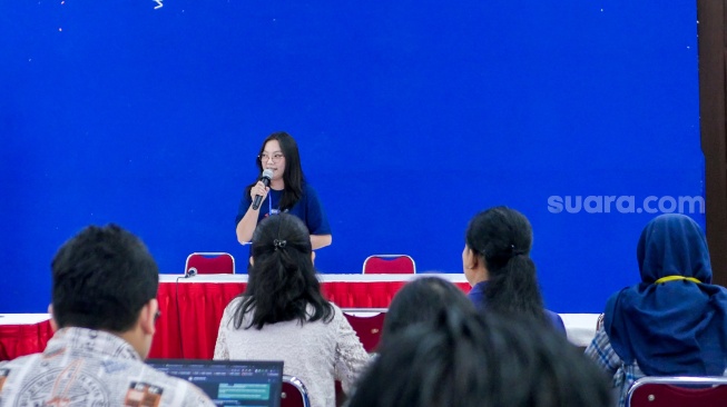 Suasana jalannya Workshop Kolaborasi Suara.com dan Universitas Atma Jaya Yogyakarta  di Auditorium Kampus 4 Gedung Bunda Teresa FISIP UAJY, pada Jumat (1/11/2024) dan Sabtu (2/11/2024). [Dokumen Suara.com]