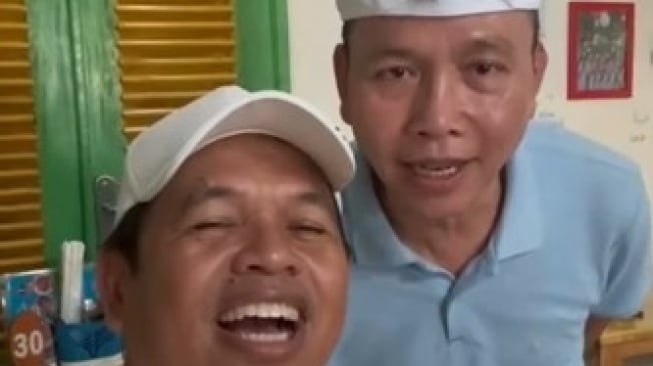 Calon Gubernur Jawa Barat nomor 04, Dedi Mulyadi dan Ayah Rozak Orang Tua dari Ayu Ting Ting [Instagram]