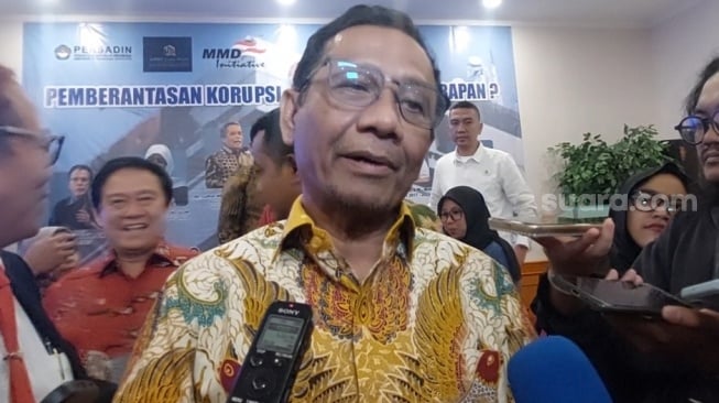 Mahfud MD Tanya AI Demi Cari Tahu Pemilik Pelat Nomor RI 36, Hasilnya Bikin Kaget