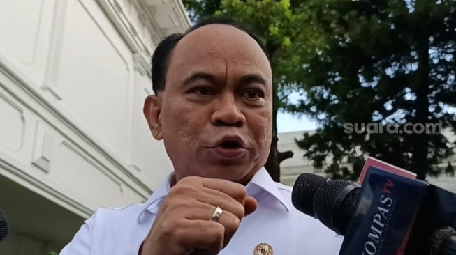 Ajukan Somasi, Budi Arie Dituntut Minta Maaf Soal Tudingan Mafia Judol di Tim Pramono-Rano