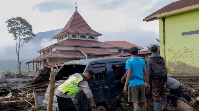 Cara Pemprov Sumbar Antisipasi Banjir Lahar Dingin Gunung Marapi