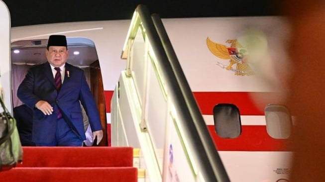 Presiden Prabowo Subianto tiba di Beijing Capital International Airport,Beijing, Republik Rakyat Tiongkok (RRT), pada Jumat, 8 November 2024. (ist)