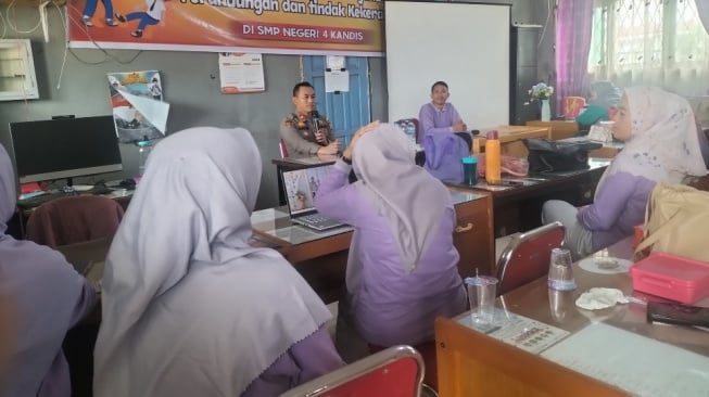 Cooling System, Kapolsek Kandis Sosialisasi Pencegahan Perundungan ke Sekolah