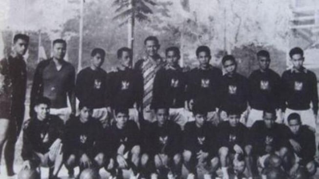 Timnas Indonesia saat bermain di Piala Asia 1961 [Tangkap layar Instagram]