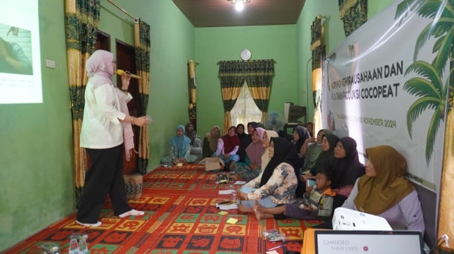 Workshop Kewirausahaan dan Pelatihan Produksi Cocopeat. [Ist]