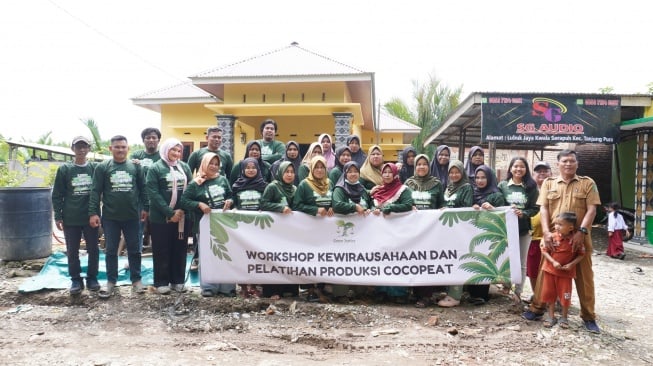 Workshop Kewirausahaan dan Pelatihan Produksi Cocopeat. [Ist]