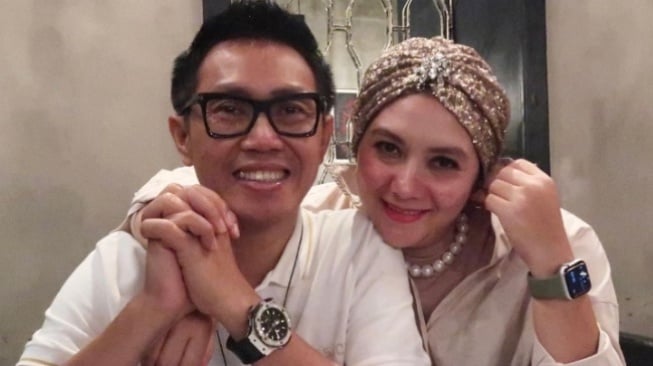 Eko Patrio bersama istri, Viona Rosalina (Instagram)